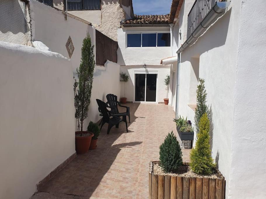 Casa Arriba Village House In Zarra Exteriér fotografie